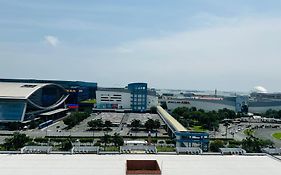 Sea Residences Moa Complex - Ruffa'S Condotel