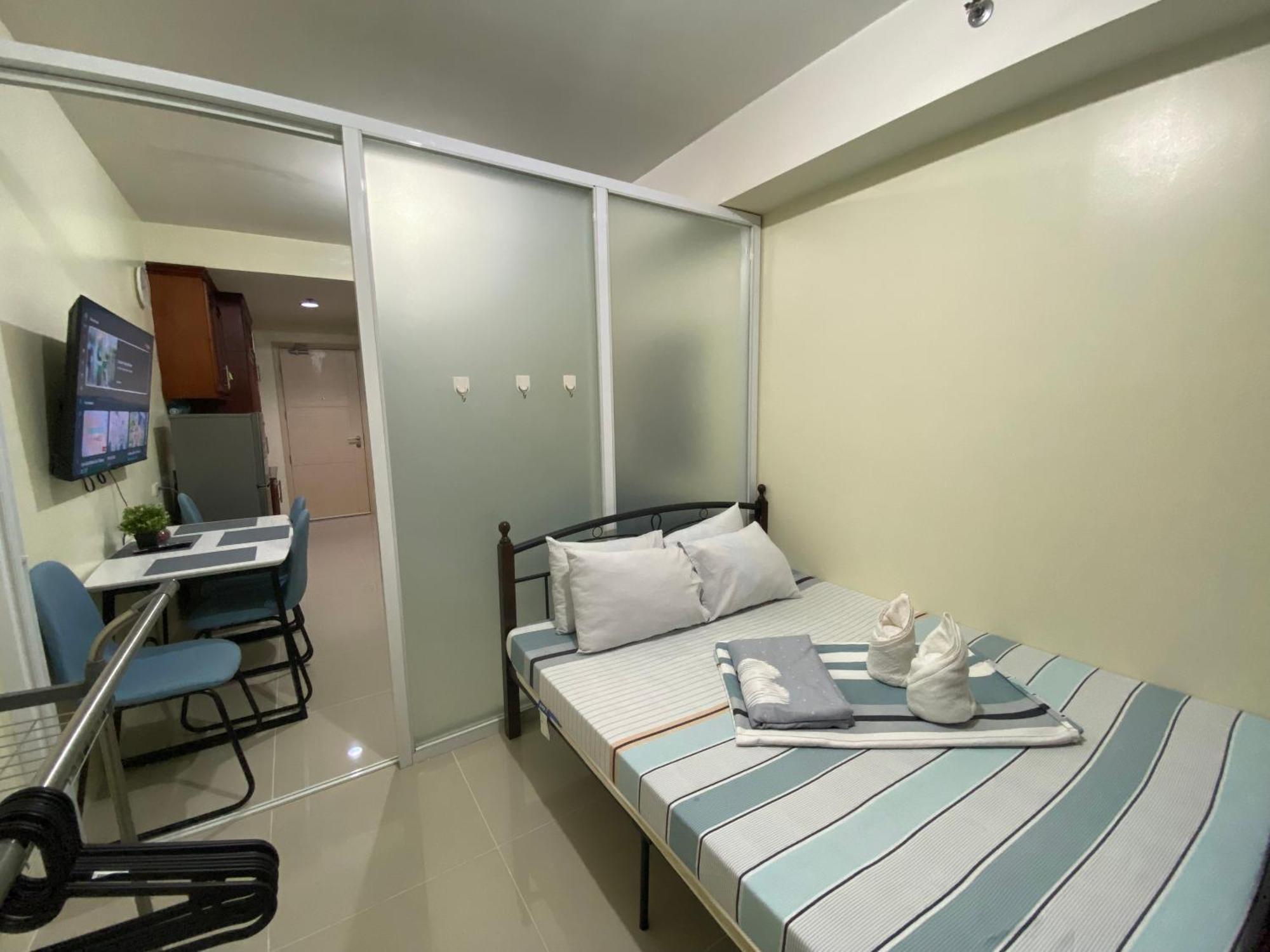 Sea Residences Moa Complex - Ruffa'S Condotel Manila Exterior photo