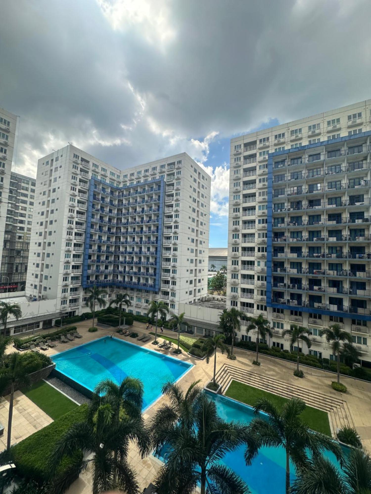 Sea Residences Moa Complex - Ruffa'S Condotel Manila Exterior photo