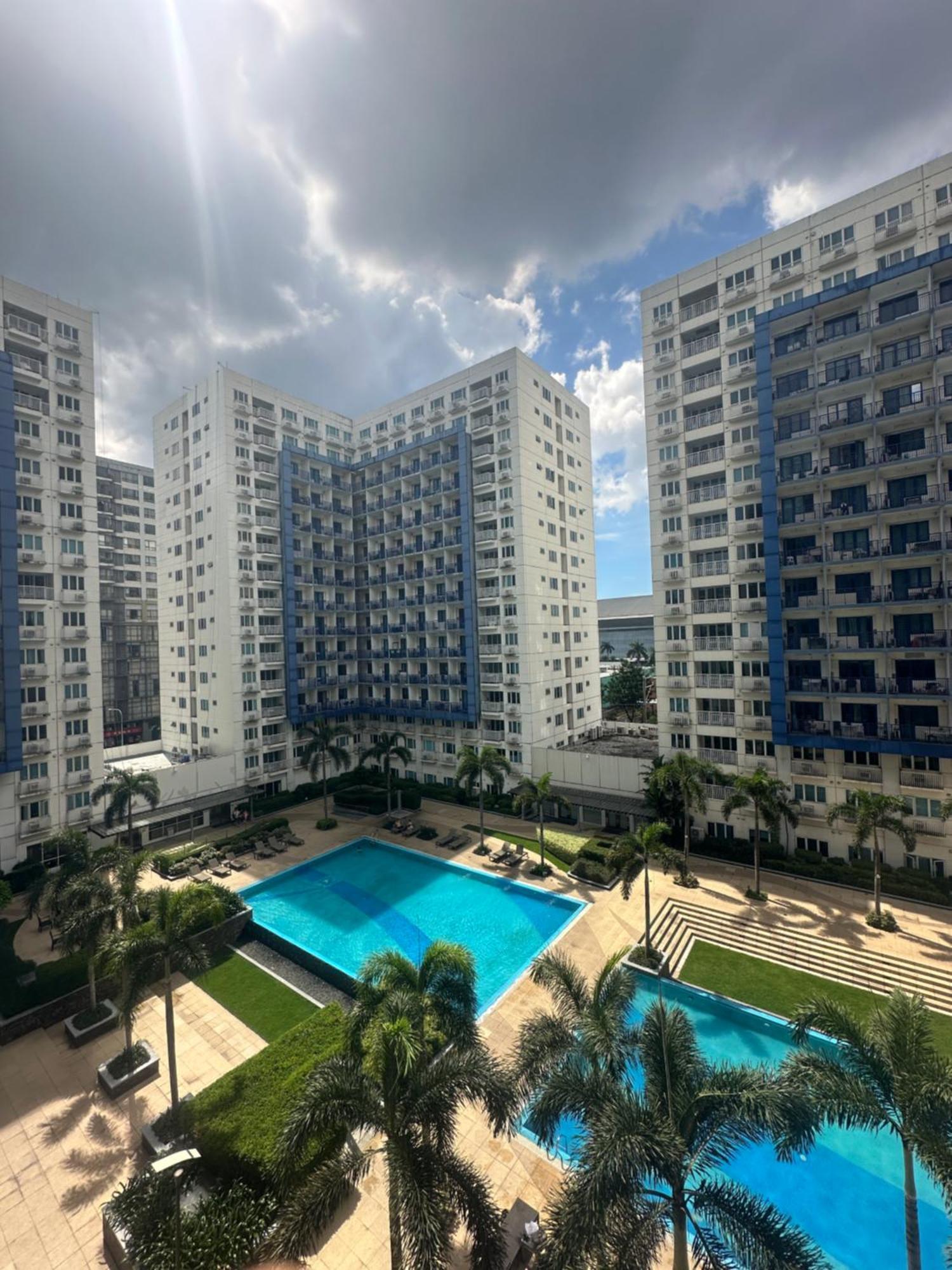 Sea Residences Moa Complex - Ruffa'S Condotel Manila Exterior photo