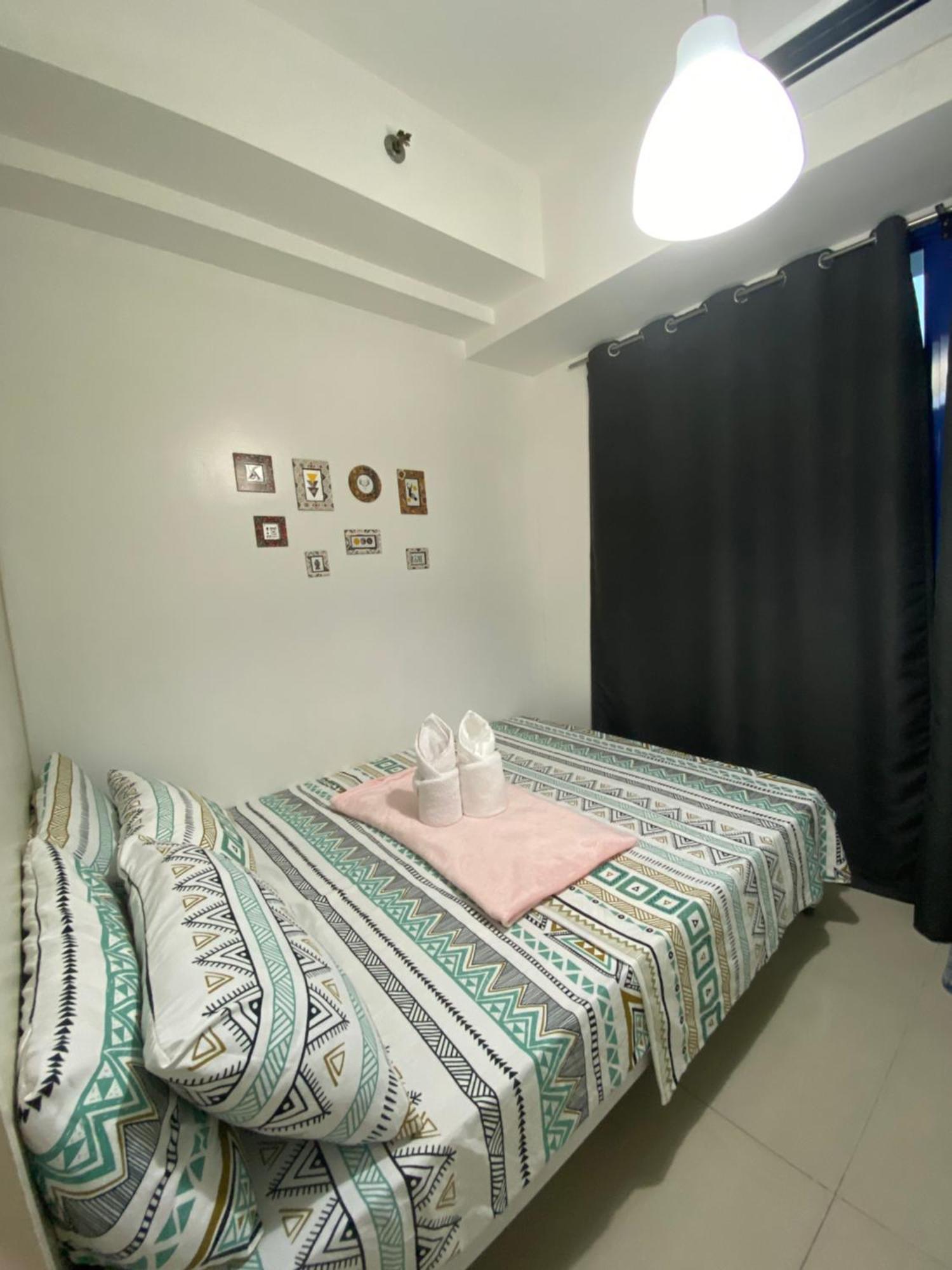 Sea Residences Moa Complex - Ruffa'S Condotel Manila Exterior photo