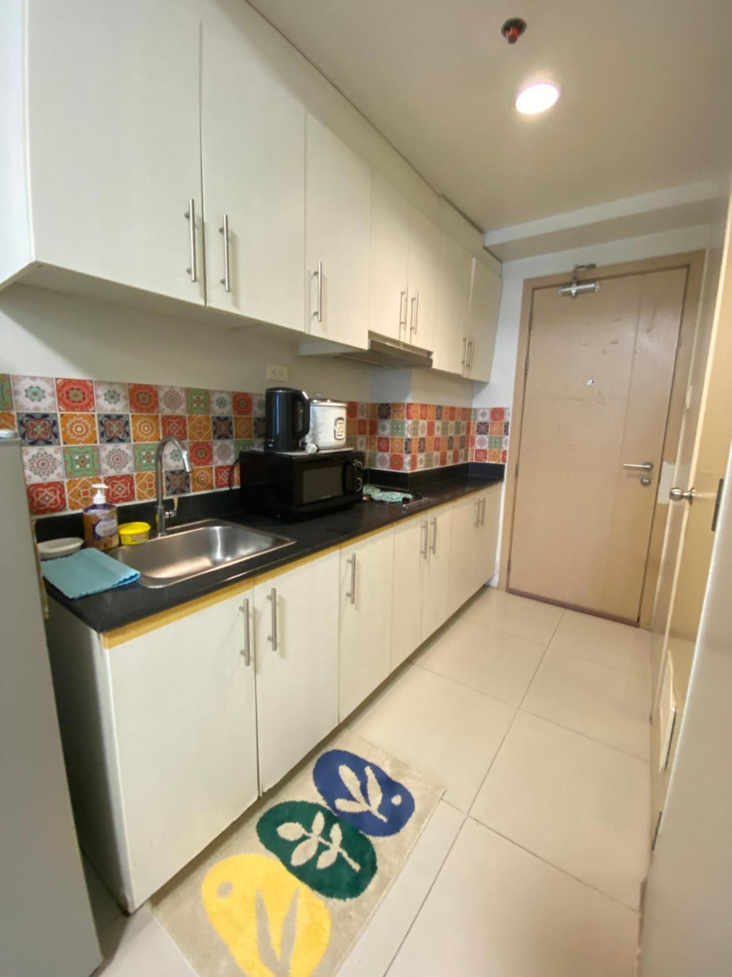 Sea Residences Moa Complex - Ruffa'S Condotel Manila Exterior photo