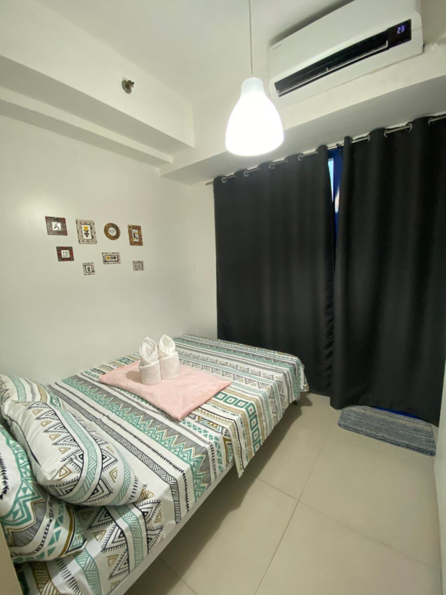 Sea Residences Moa Complex - Ruffa'S Condotel Manila Exterior photo