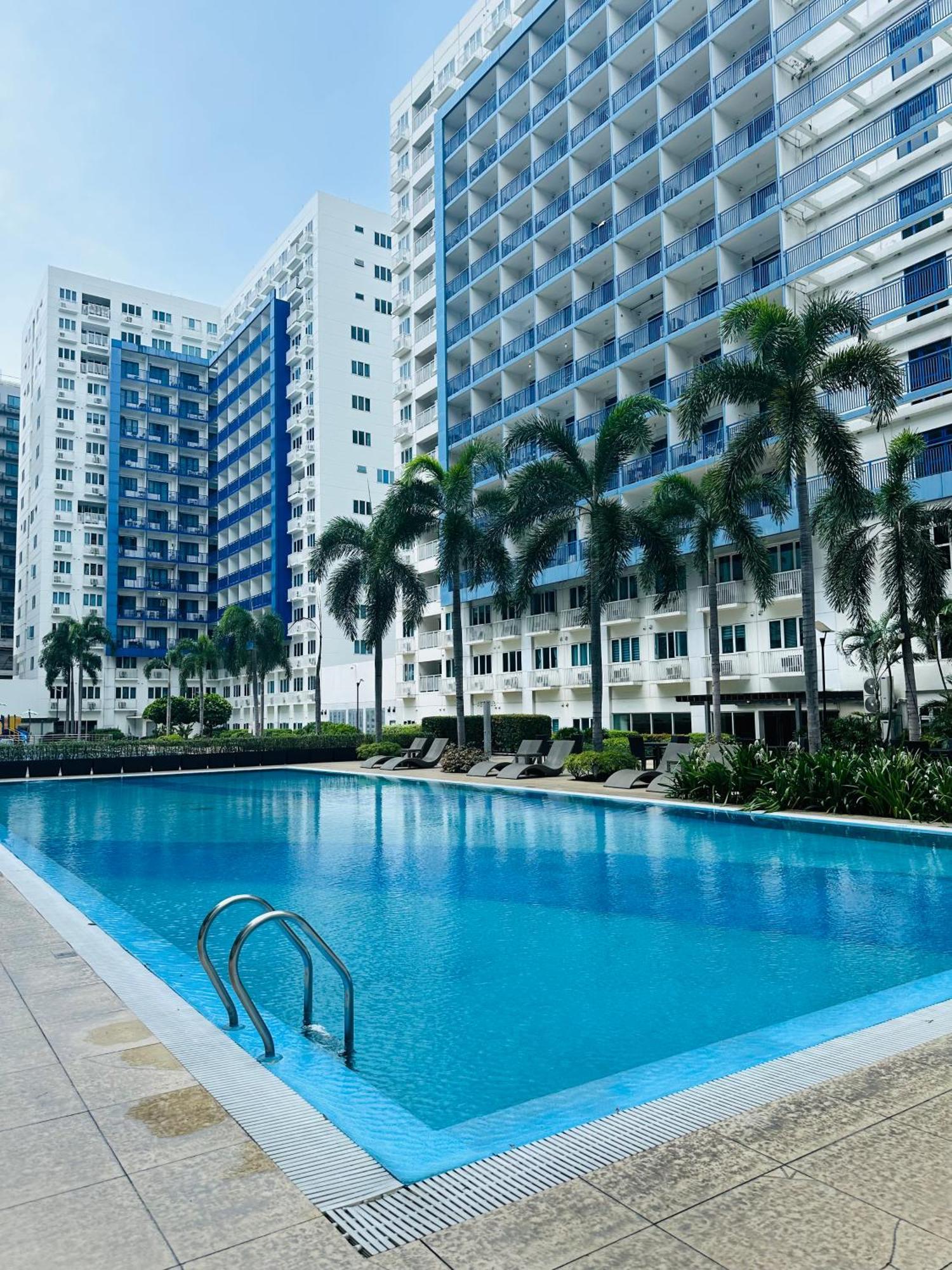 Sea Residences Moa Complex - Ruffa'S Condotel Manila Exterior photo